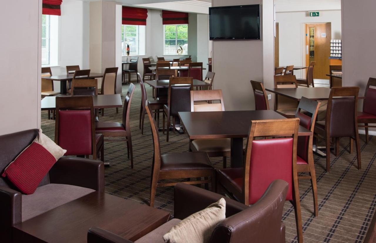 Express London Chingford By Ihg Hotel 3*